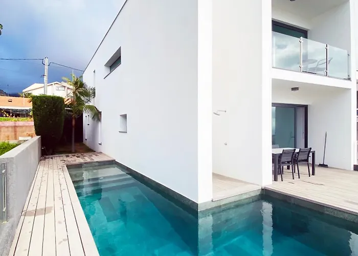 Sunshine With Optionally Heated Pool 150m Above Ocean & Sandy Вилла *