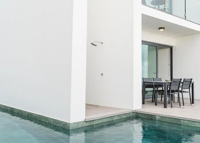 Вилла Sunshine With Optionally Heated Pool 150m Above Ocean & Sandy