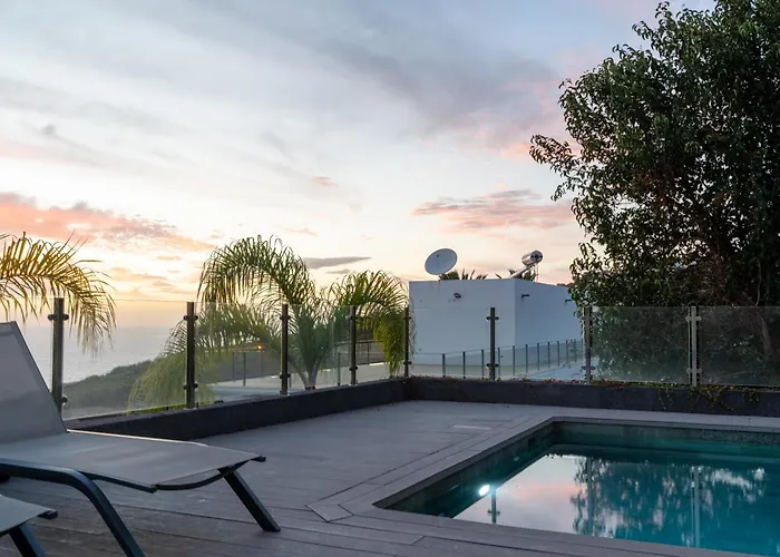 Sunshine With Optionally Heated Pool 150m Above Ocean & Sandy Вилла *